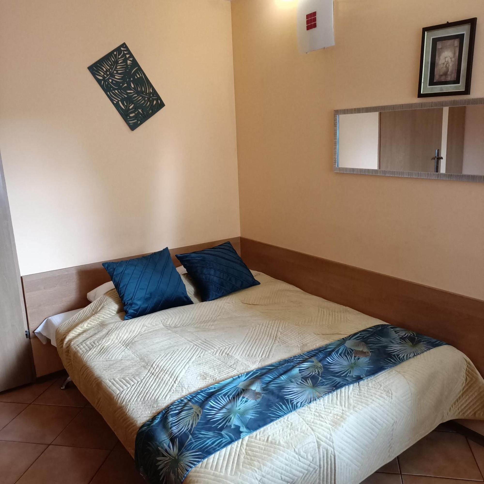 "Vanilla" Pokoje I Apartamenty Nad Brzegiem Jeziora Окунинка Екстериор снимка