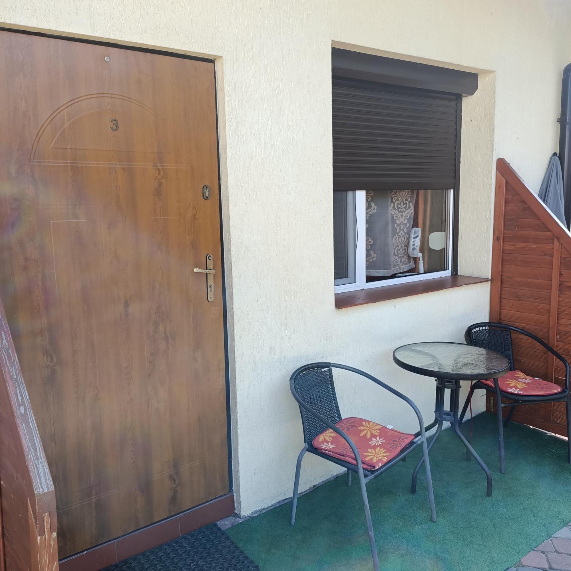 "Vanilla" Pokoje I Apartamenty Nad Brzegiem Jeziora Окунинка Екстериор снимка