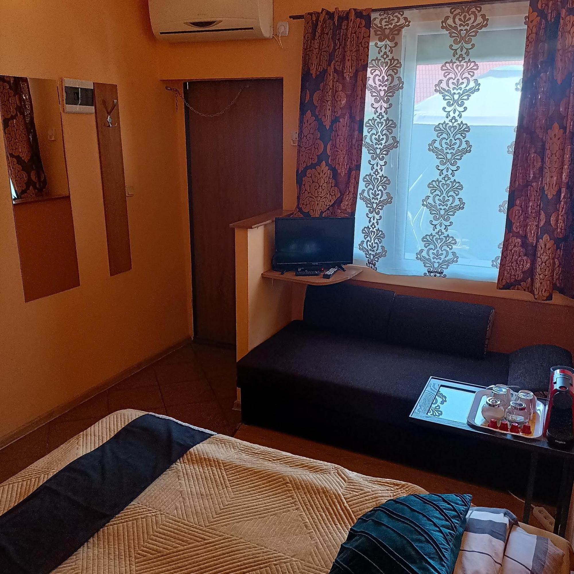 "Vanilla" Pokoje I Apartamenty Nad Brzegiem Jeziora Окунинка Екстериор снимка