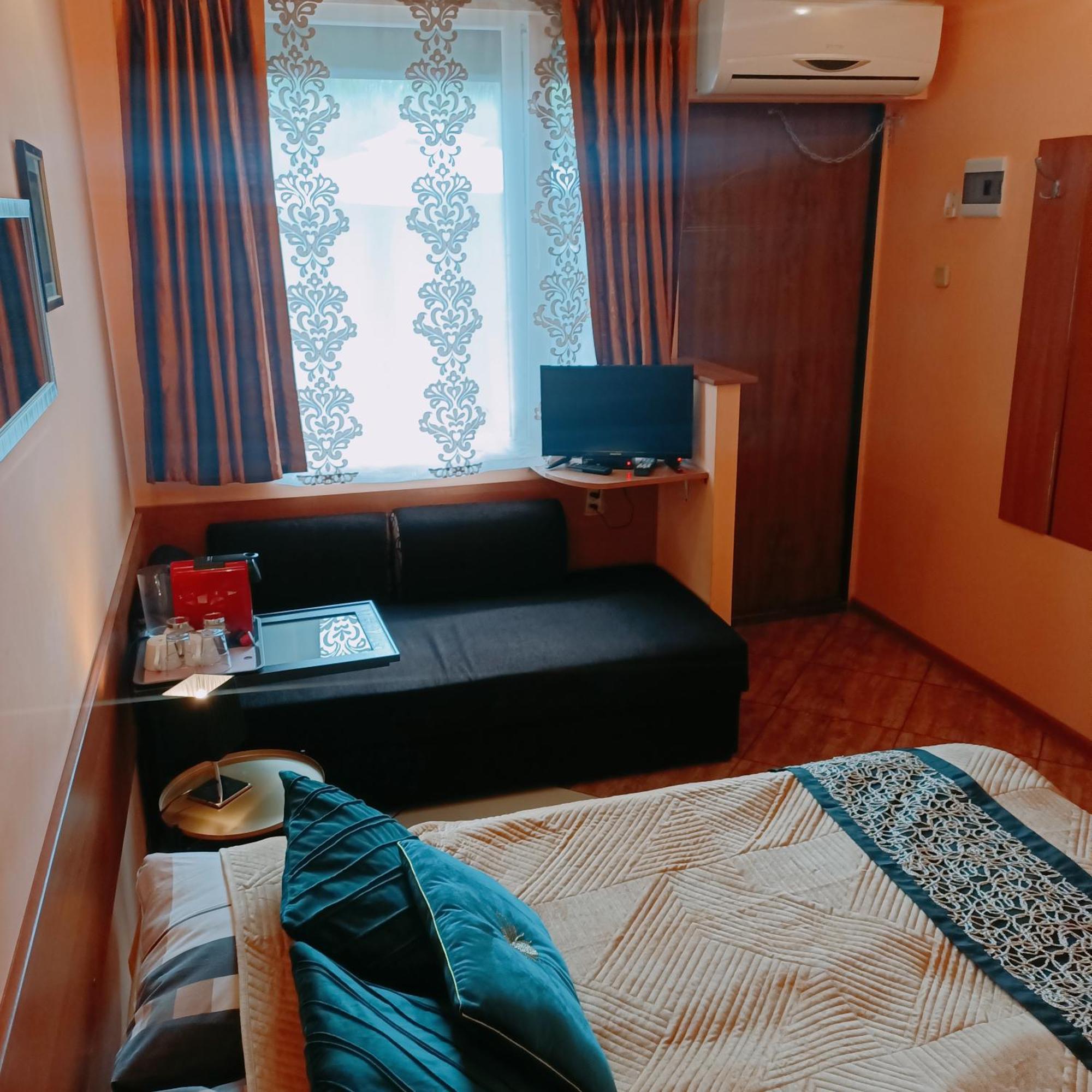 "Vanilla" Pokoje I Apartamenty Nad Brzegiem Jeziora Окунинка Екстериор снимка